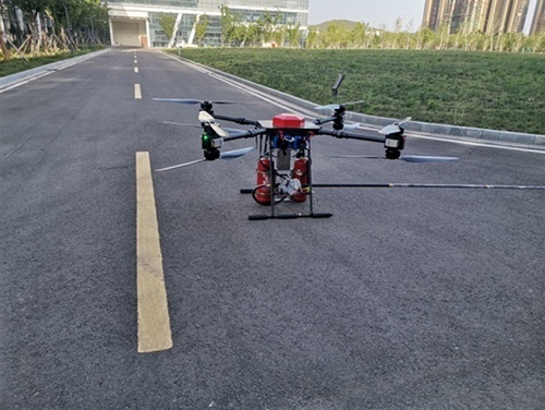 可以空中破玻璃，噴干粉的消防無(wú)人機(jī)，助力高層建筑救援